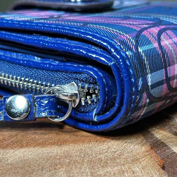 COACH Signature Tartan Snap Wallet - Picture 8 of 16
